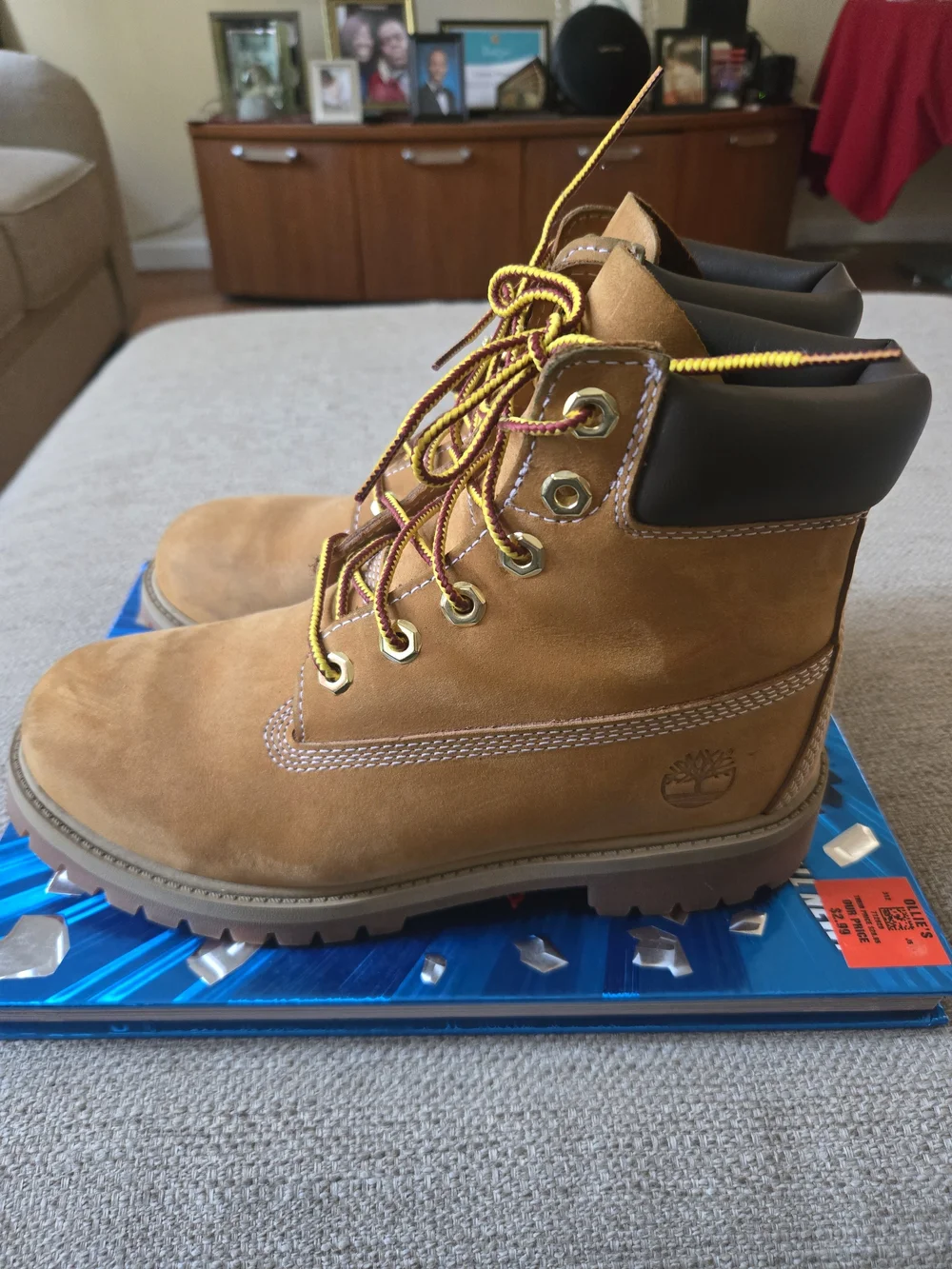 Timberland Kids Wheat Nubuck Lace-Up Boots with Dark Collar